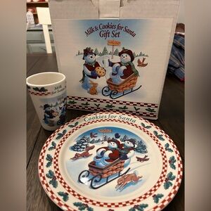 Longaberger Cookies for Santa plate and cup set with box.